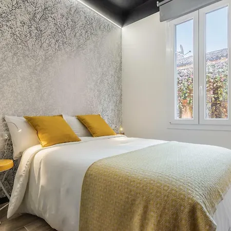 Apartment Borgonuovo *